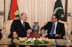 His Highness Prince Aga Khan discusses economic and development issues with Presidents Asif Ali Zardari at the Aiwan-i-Sadar in Islamabad on Tuesday.